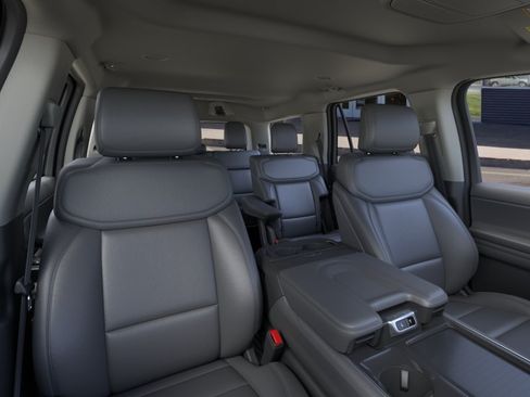New 2026 Ford Expedition Active AWD/4WD image 11