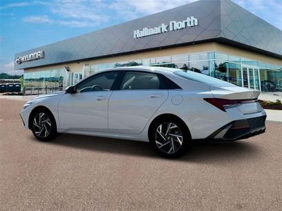 New 2025 Hyundai Elantra Limited