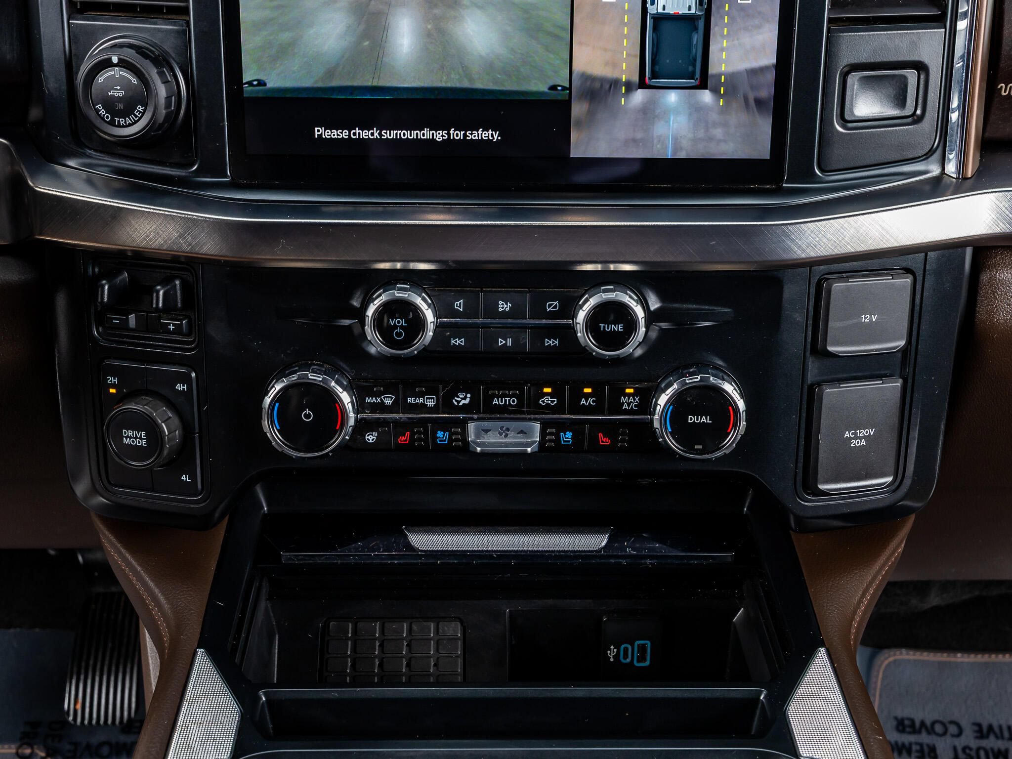 Used 2024 Ford F350 King Ranch AWD/4WD image 28