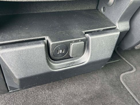 Used 2025 Ford F150 XLT AWD/4WD image 16