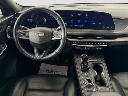 Used 2024 Cadillac XT4 Sport FWD image 21