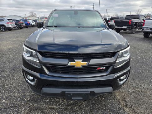 Used 2018 Chevrolet Colorado Z71 AWD/4WD image 3