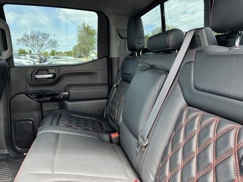 Used 2021 GMC Sierra 1500 SLT w/ SLT Premium Plus Package image 32
