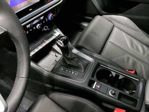 Used 2025 Audi Q3 2.0T Premium w/ Convenience Package image 19