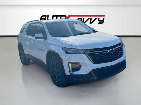Used 2023 Chevrolet Traverse RS w/ LPO, Cargo Package FWD image 1