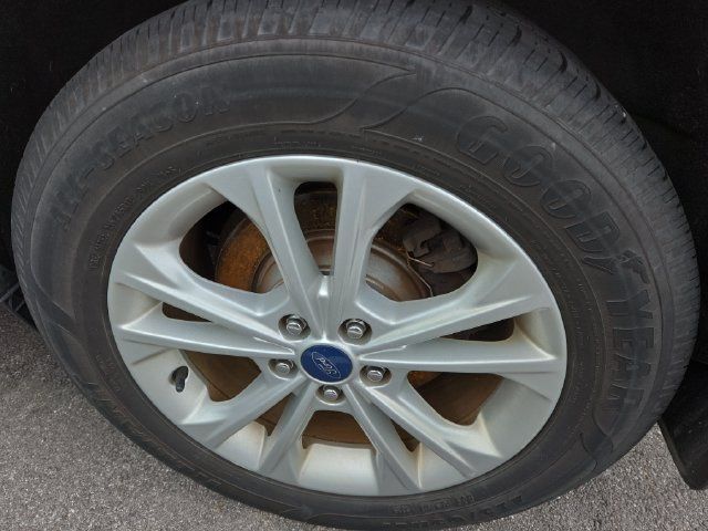 Used 2017 Ford Escape SE FWD image 23