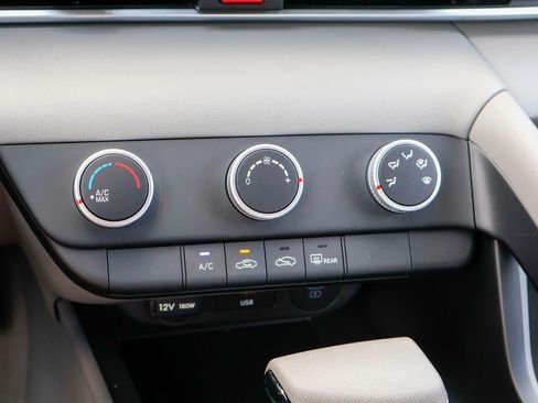 New 2026 Hyundai Elantra SE FWD image 16