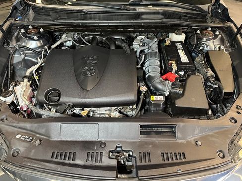 Used 2020 Toyota Avalon XLE w/ Moonroof Package image 23