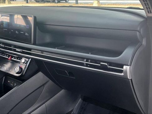 Certified 2025 Hyundai Tucson SEL image 18