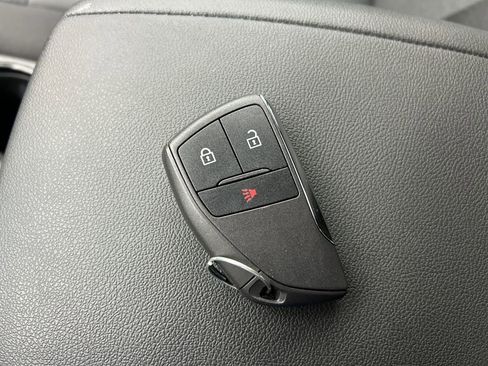 Used 2025 Chevrolet Colorado W/T image 33