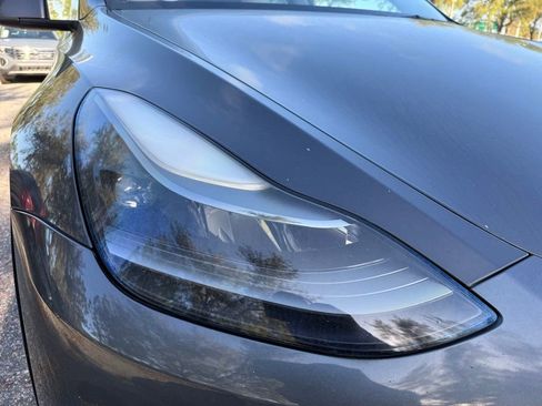 Used 2021 Tesla Model Y Performance image 4