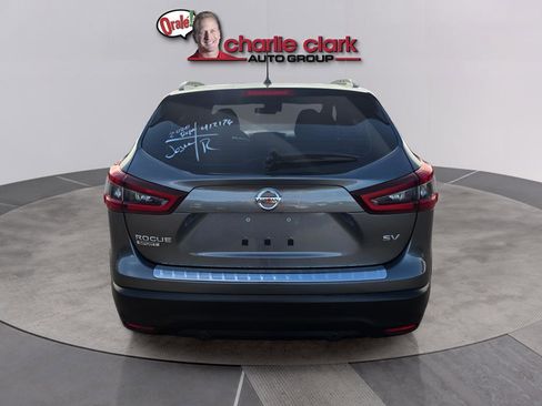 Used 2020 Nissan Rogue Sport SV image 5