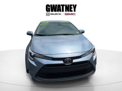 Used 2026 Toyota Corolla LE FWD image 8