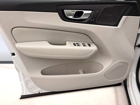 New 2026 Volvo XC60 B5 Ultra w/ Climate Package image 20