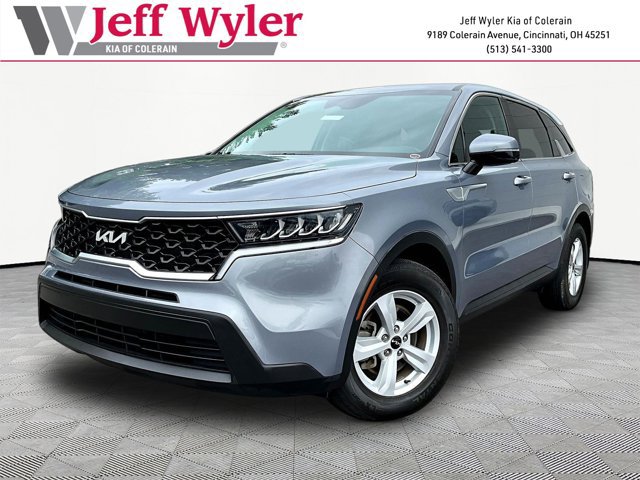 Certified 2023 Kia Sorento LX FWD image 1