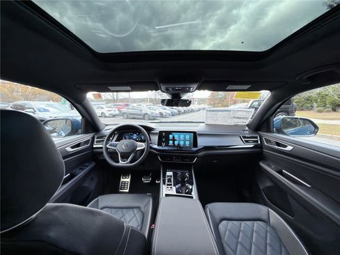 New 2026 Volkswagen Atlas Cross Sport SEL Premium R-Line image 19