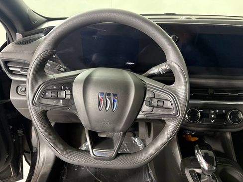 Used 2026 Buick Envista Preferred FWD image 23