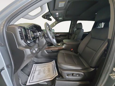 Certified 2026 GMC Sierra 1500 Elevation w/ Elevation Premium Package AWD/4WD image 11