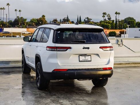 New 2025 Jeep Grand Cherokee L Altitude image 7