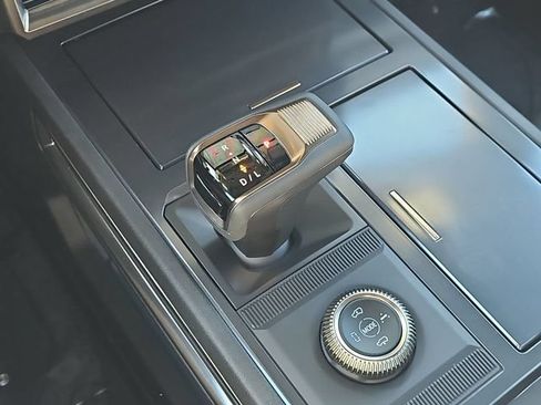 New 2024 GMC Hummer EV 2X AWD/4WD image 22
