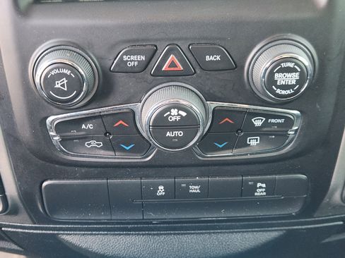 Used 2020 RAM 1500 Classic Warlock w/ Electronics Group image 20