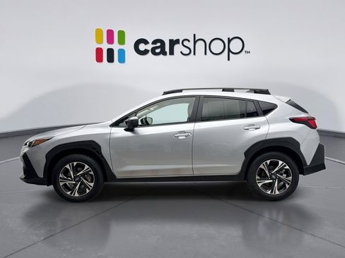 Used 2025 Subaru Crosstrek 2.0i Premium AWD/4WD image 2