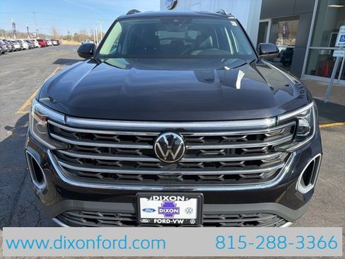 New 2026 Volkswagen Atlas SE image 2