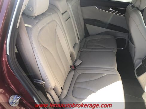 Used 2019 Lincoln Nautilus Reserve image 20