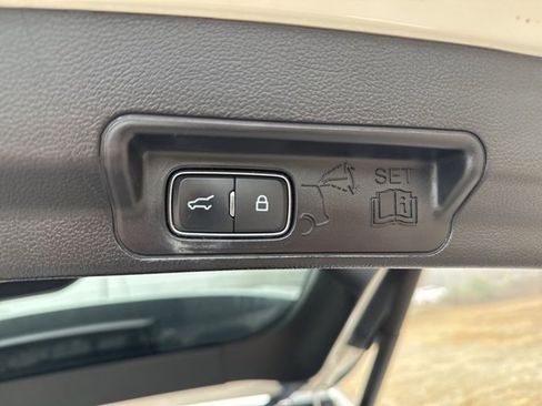 Used 2020 Ford Explorer ST w/ ST High-Performance Pack image 12