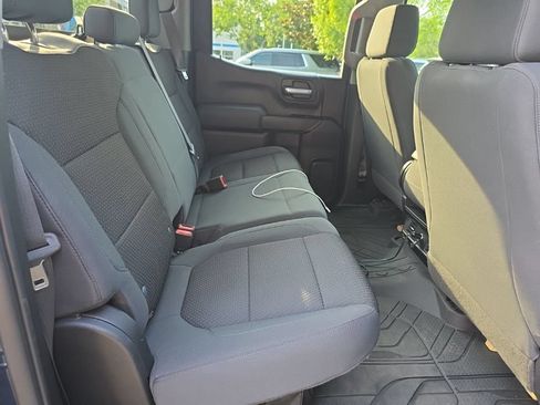 Used 2020 Chevrolet Silverado 1500 Custom w/ Custom Value Package AWD/4WD image 12