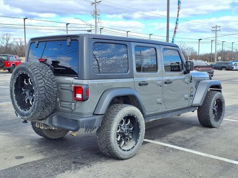 Used 2019 Jeep Wrangler Unlimited Sport S image 7