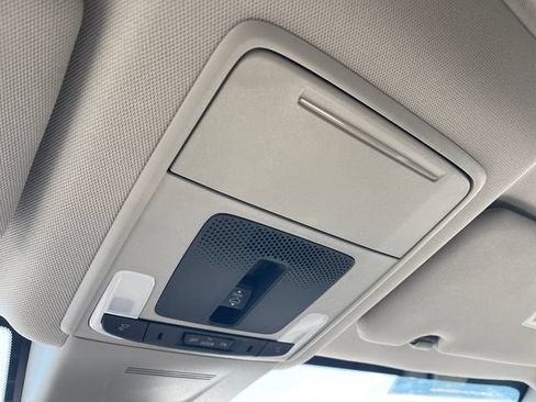 Certified 2025 Honda CR-V EX image 32