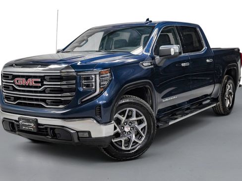 Used 2023 GMC Sierra 1500 SLT AWD/4WD image 4