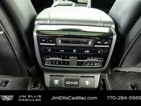 Used 2023 Acura MDX SH-AWD w/ Advance Package image 19