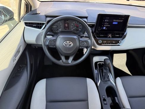 Used 2024 Toyota Corolla LE FWD image 23