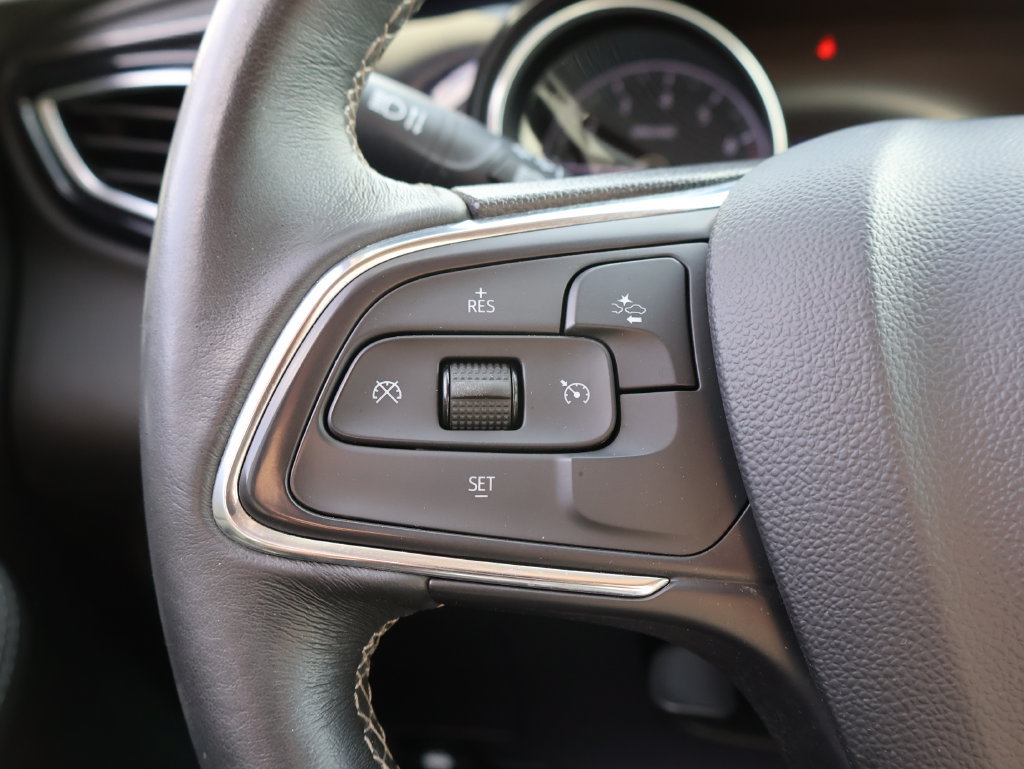 Used 2023 Buick Encore GX Select FWD image 24