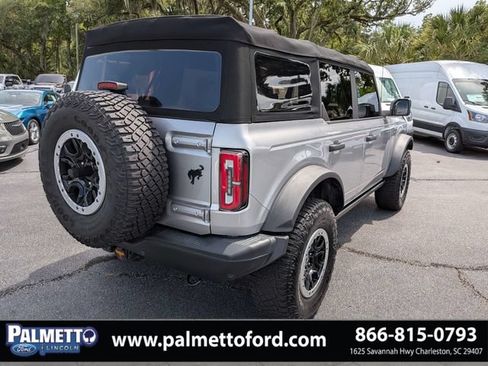 Used 2022 Ford Bronco Badlands AWD/4WD image 3