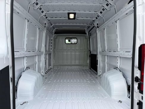 New 2026 RAM ProMaster 2500 w/ Advanced Safety Group FWD image 32