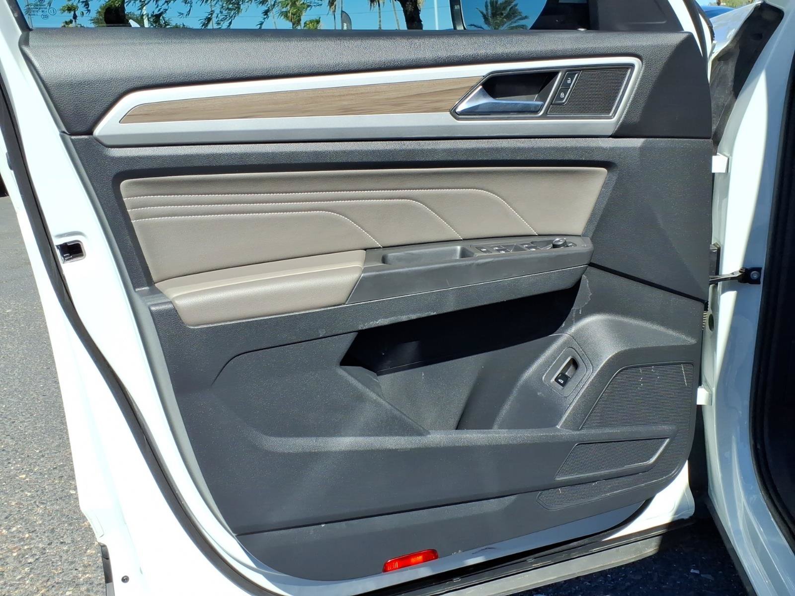 Certified 2023 Volkswagen Atlas SEL AWD/4WD image 19