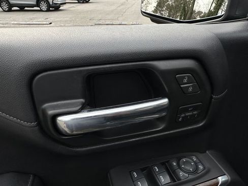 Used 2020 Chevrolet Silverado 1500 High Country w/ Technology Package image 15