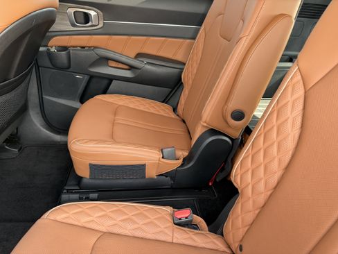 Certified 2023 Kia Sorento SX Prestige image 17