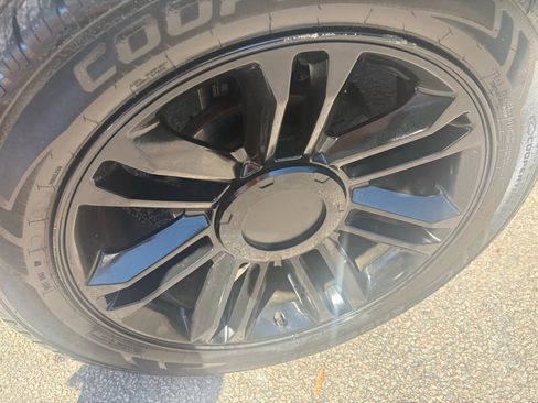 Used 2013 Cadillac Escalade ESV Premium image 46