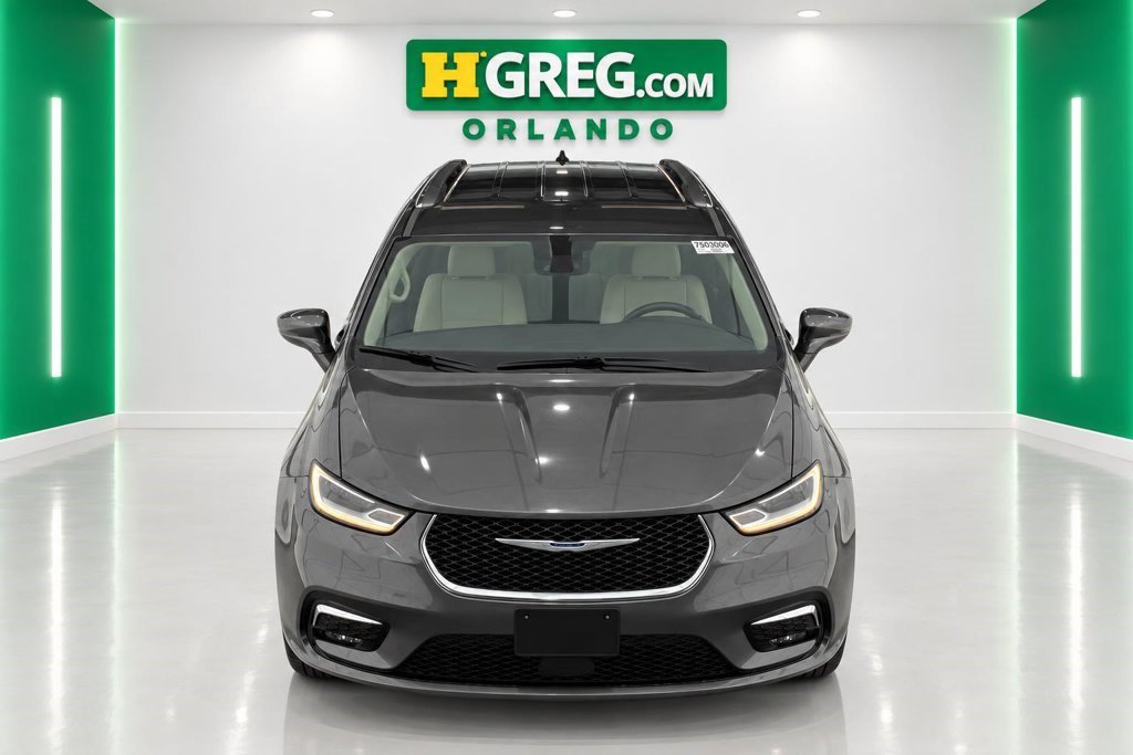 Used 2021 Chrysler Pacifica Touring-L FWD image 7