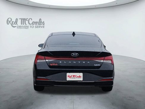 Used 2023 Hyundai Elantra Limited image 4