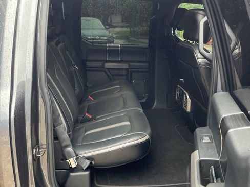 Used 2019 Ford F150 Platinum w/ Equipment Group 701A Luxury AWD/4WD image 12