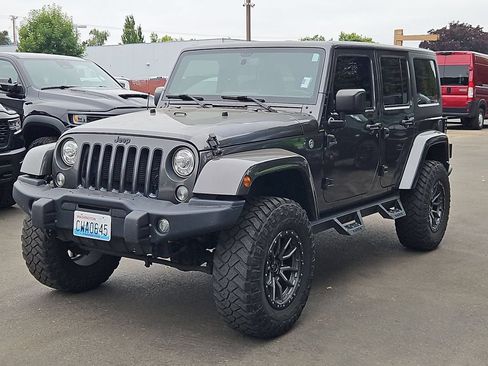 Certified 2017 Jeep Wrangler Unlimited Sahara AWD/4WD image 3