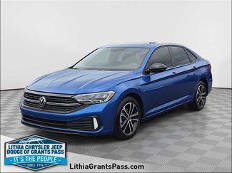 Used 2023 Volkswagen Jetta Sport FWD video 1