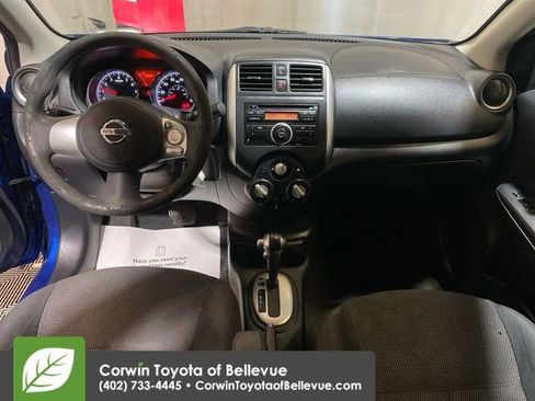 Used 2014 Nissan Versa SV image 11