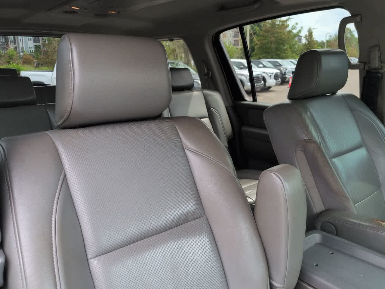 Used 2006 Nissan Armada LE w/ (U06) Technology Pkg (LE) RWD image 7