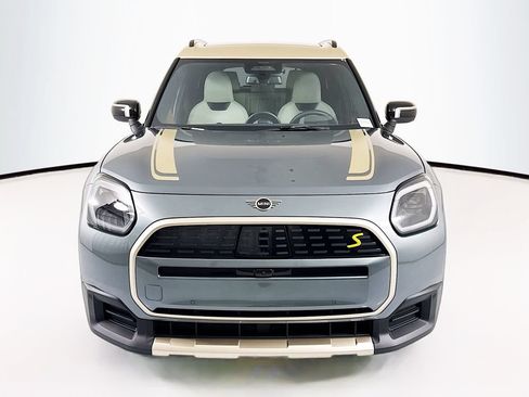 Used 2025 MINI Cooper Countryman SE w/ Comfort Package Max AWD/4WD image 2